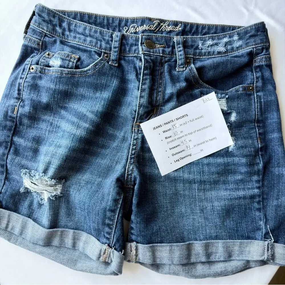 Universal Thread Light Blue Distressed Jean Shorts women’s size 4/27